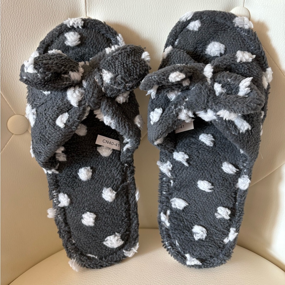 Gray and White Polka Dot Slippers 40/41 (US 9/10)